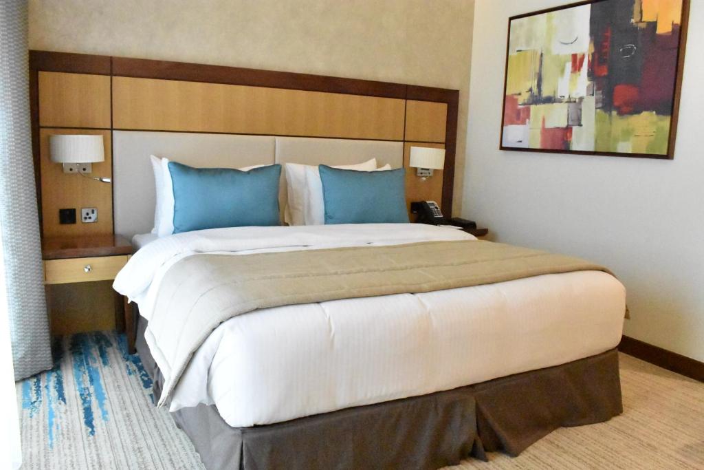 STANDARD ROOM KING BED