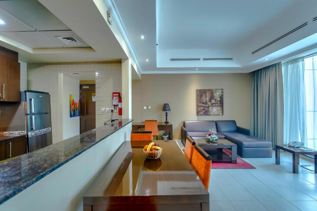 Deluxe Suite One Bedroom Apartment with Balcony