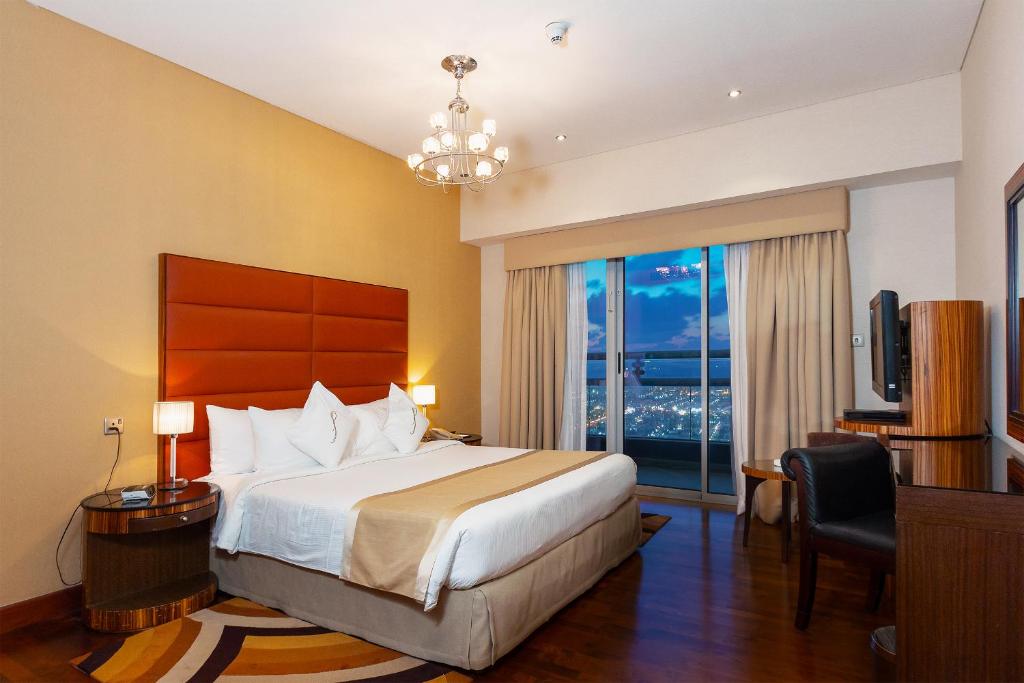 2 Bedroom Premier