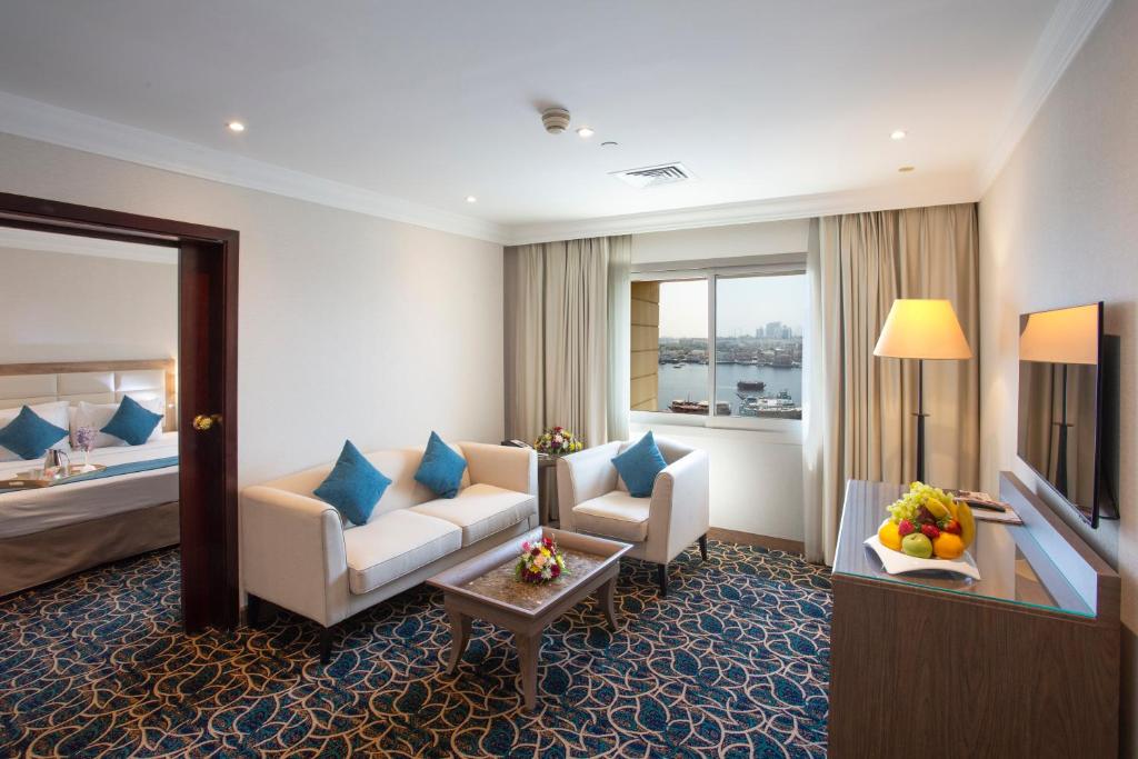 Suite Creek View