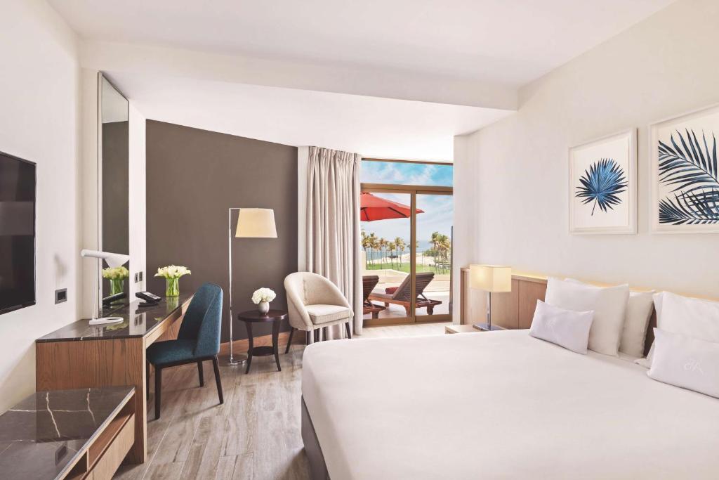 Deluxe Sea View Room