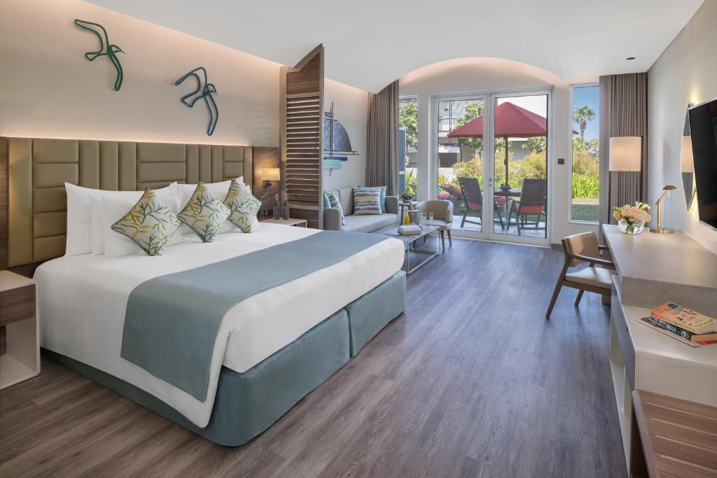 Junior Suite Garden View