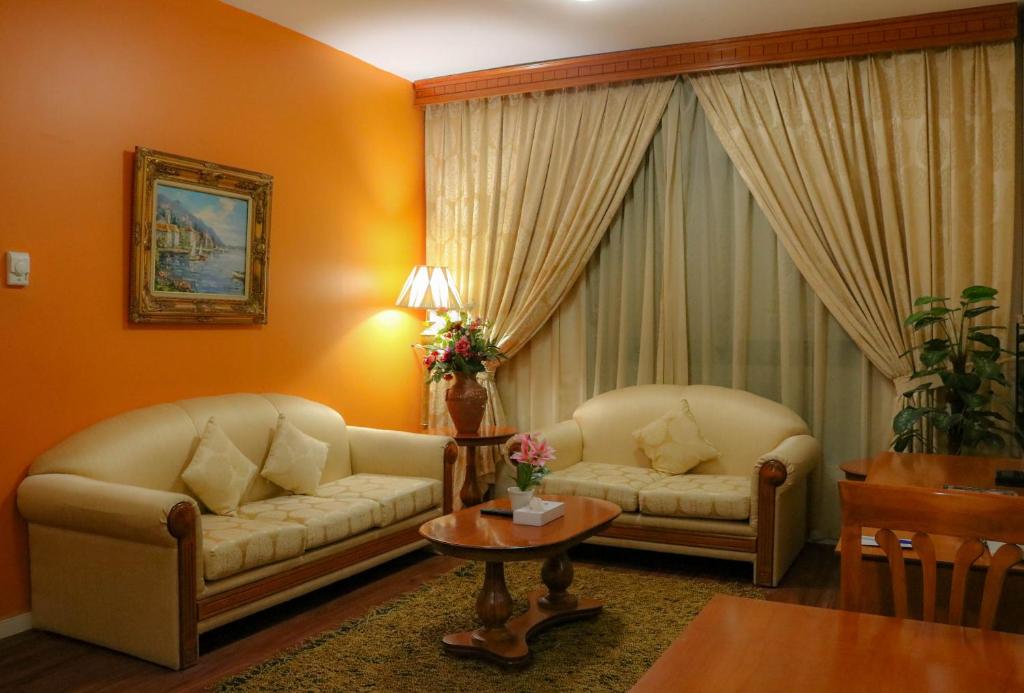 1 Bedroom Suite