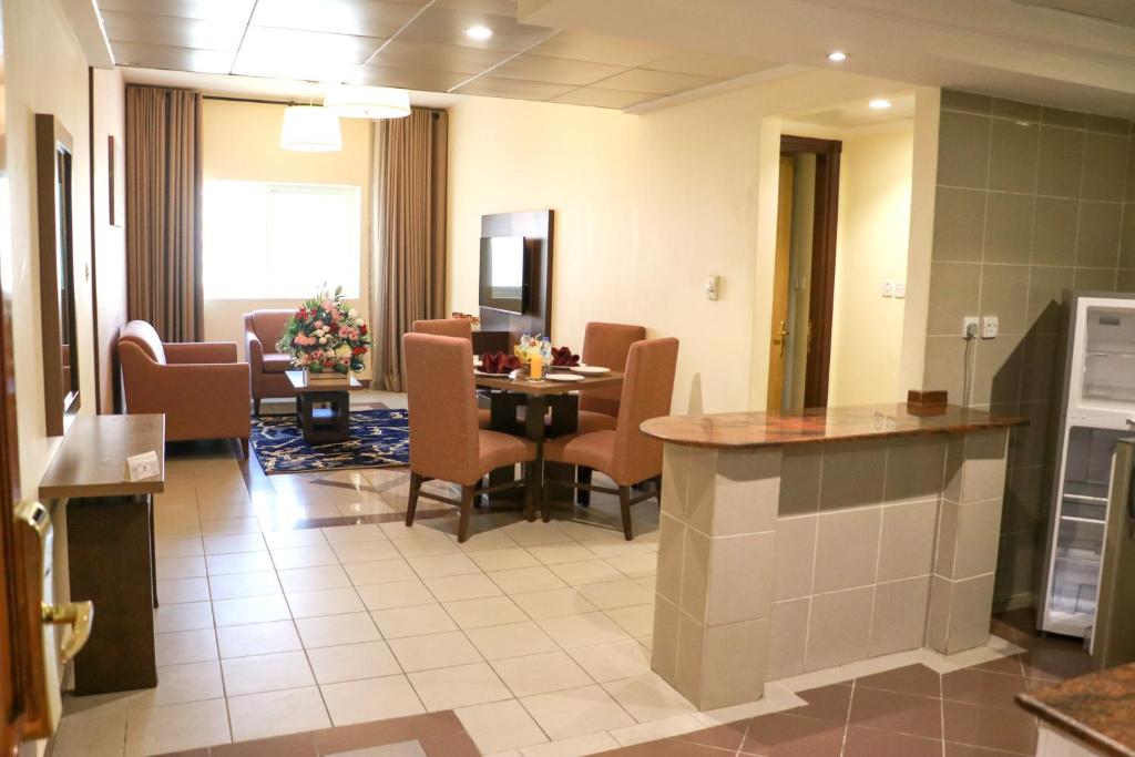 1 Bedroom Suite