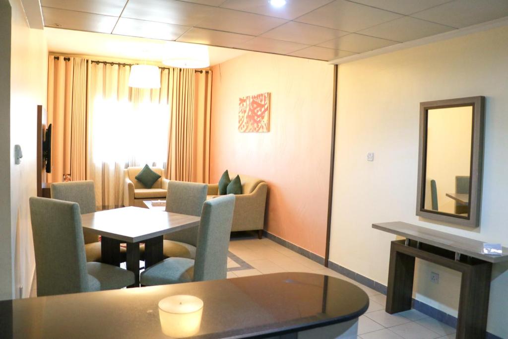 2 Bedroom Suite