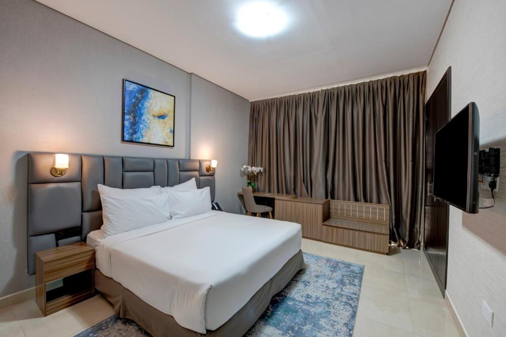 Deluxe 1 Bedroom with Balcony