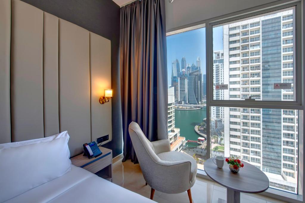 Premium 2 Bedroom Marina View & Balcony