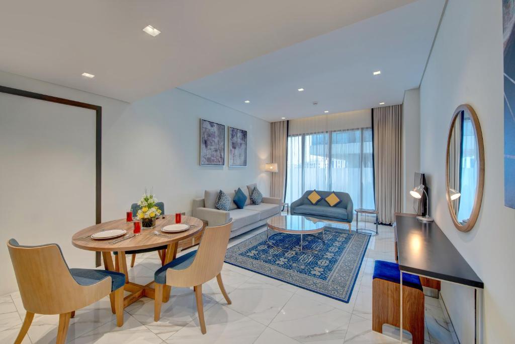 Standard One Bedroom Queen