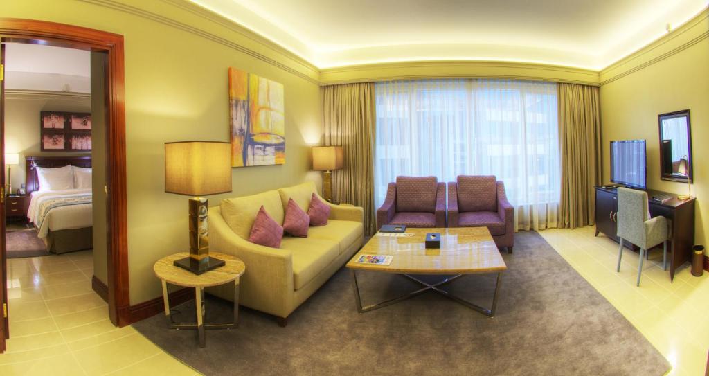 Deluxe Suite