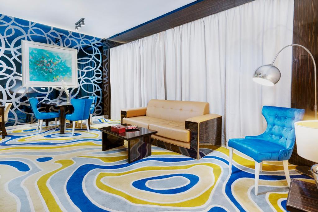 2 Bedroom Suite
